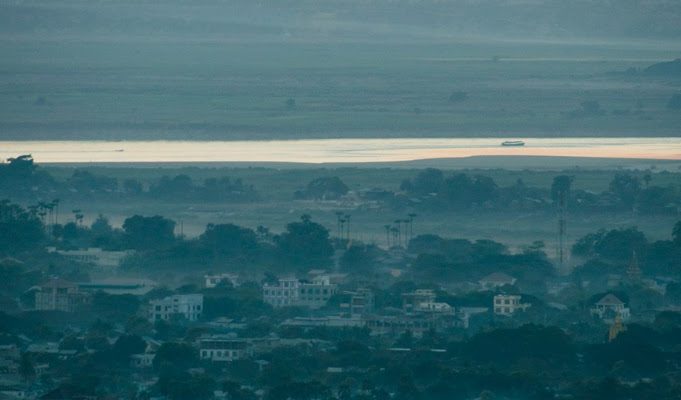 117 | Sunset :: Mandalay, Myanmar, 2014